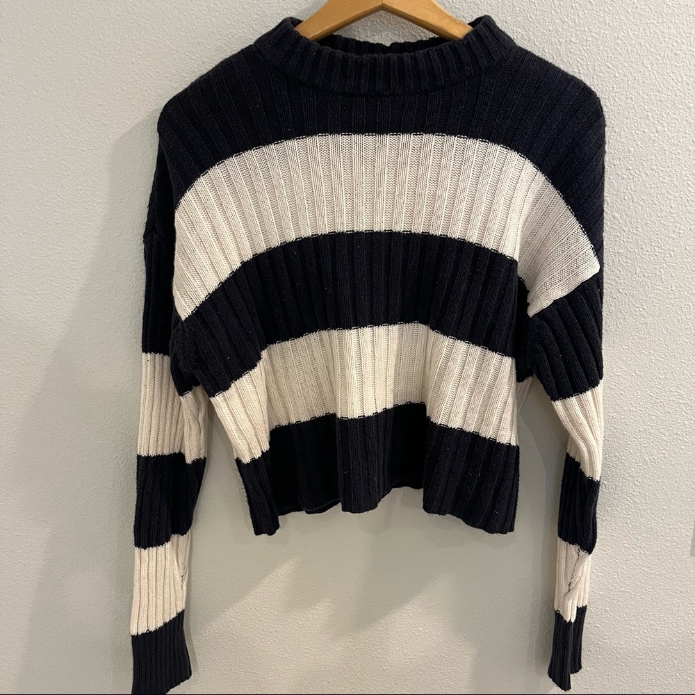 Chunky cable knit navy and white rugby stripe sweater mock neck cropped